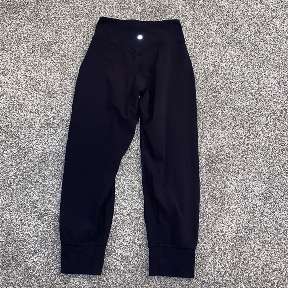 Lululemon Align High-Rise Jogger Crop in Black 23” - Picture 10 of 10